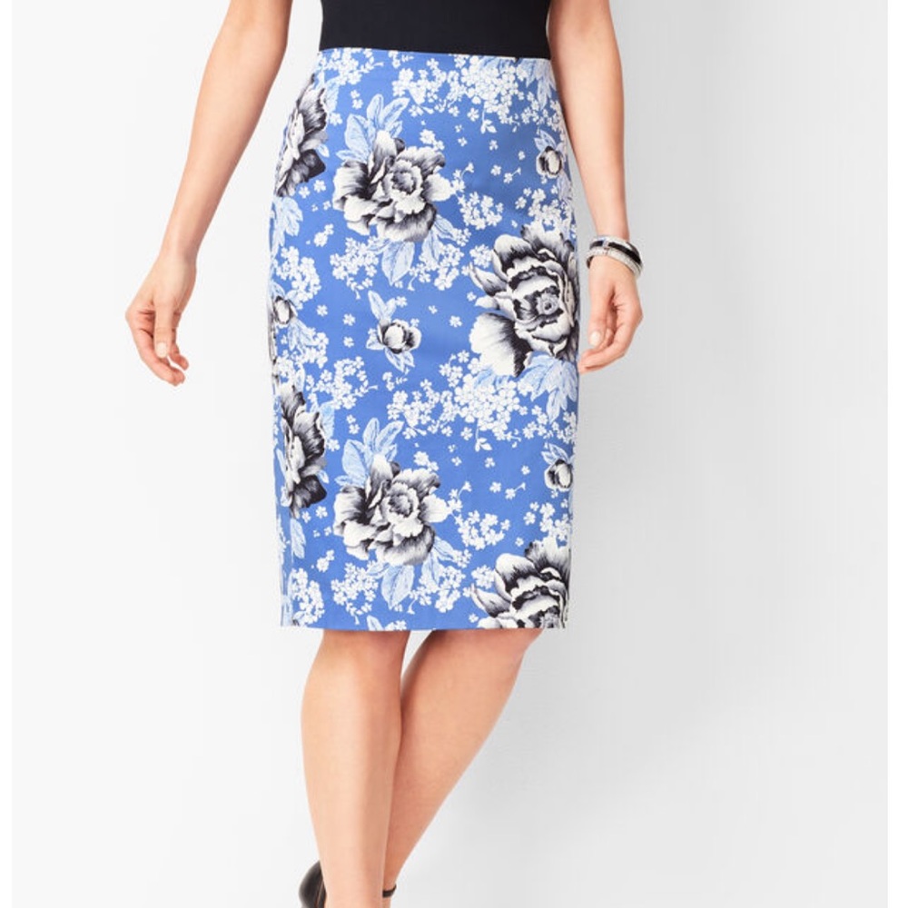 Talbots Blue Painterly Rose Pencil Skirt